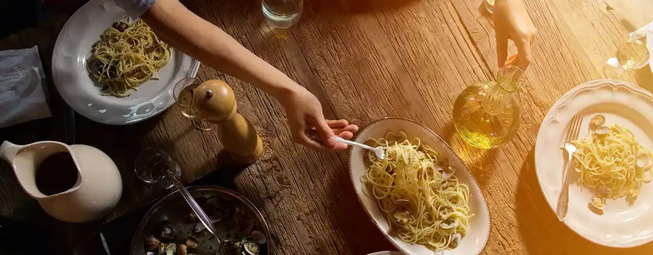 Serving pasta header-garofalo-birdseye-1280x500